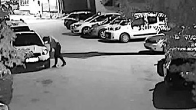 11 aracın lastiğini 86 saniyede kesti