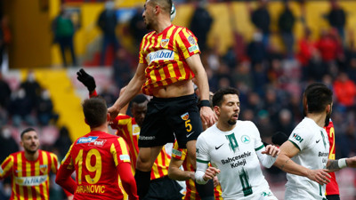 Karaman'la sanki taarruza geçmişti Kayseri