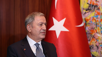 Bakan Akar’dan 4 günde 19 görüşme