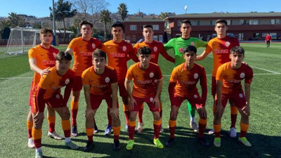 Galatasaraylı genç Beknaz'dan Fenerbahçe'ye olay gönderme! Maç 5-0 bitince olanlar oldu