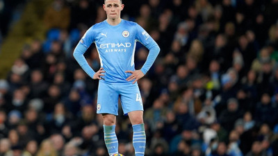 Manchester City'nin yıldız futbolcusunun annesini yumrukladılar! Kavgada çılgına döndü