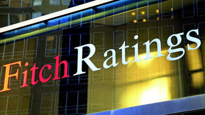 Önce Türkiye'nin kredi notunu düşürmüştü. Fitch, bu kez de Türkiye'den 7 şirketin üstünü çizdi