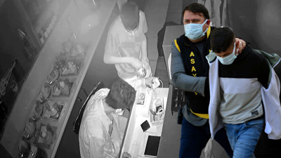 Hırsızlar bahşiş kutusunu bile çaldı! O anlar kamerada…