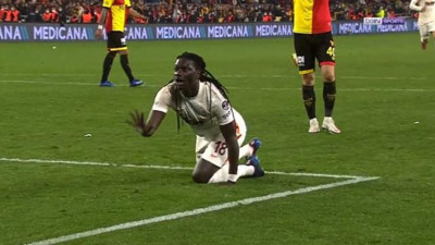 Aslan geri döndü! Gomis'ten flaş açıklamalar