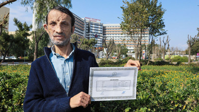 Türkiye’nin ilk yüz nakillisi Uğur Acar lise diplomasını aldı