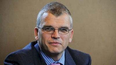 Ünlü ekonomist Türkiye'nin doları tutmak için ne yaptığını açıkladı