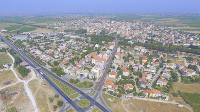 Manisa Saruhanlı'da icradan satılık tavuk çiftliği ve müştemilatı