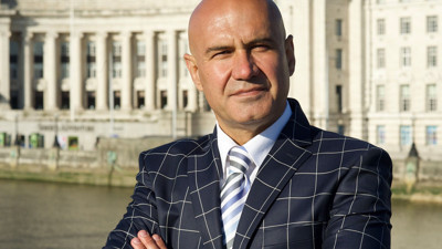 Turhan Çömez İngiltere'den olayları gördü! İyot gibi ortada bırakılan gariban lideri yazdı