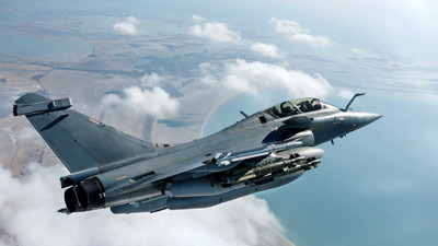 Ukraynalı pilot savaş uçağıyla Romanya’ya teslim oldu