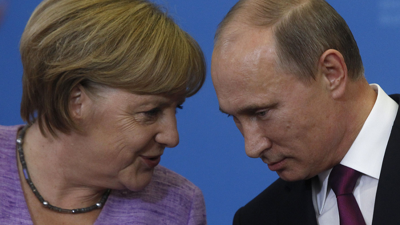 Merkel Putin'i kınadı
