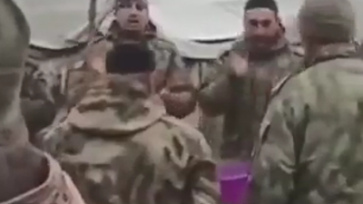 Ramazan Kadirov’dan Zekensky’e: ''Başkomutanımız Başkan Vladimir Putin'i arayın ve özür dileyin”. Çeçen şehitlerin kemikleri sızlıyor