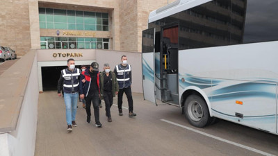 Antalya’da eş zamanlı ‘aranan şahıs’ operasyonu