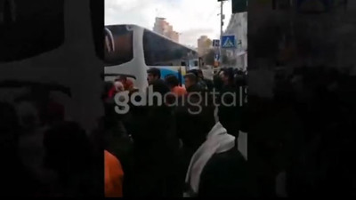 Ukrayna'daki Türk vatandaşları karayolu ile tahliye ediliyor! Kafileden ilk görüntüler!