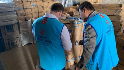 Maddi imkansızlıktan dolayı evlenemeyen binlerce Türk varken Diyanet Suriyelilere tır tır çeyiz gönderdi