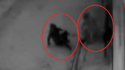 Köpeğini dolaştıran adama pitbull ve çetesi dehşeti yaşattı