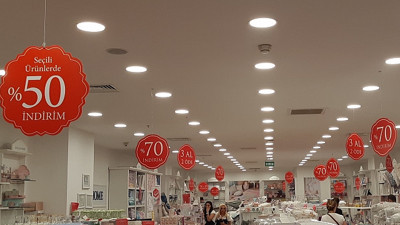 Etiketlere bakmadan sakın satın almayın. Etiketlerde önce bindir sonra indir dönemi bitti