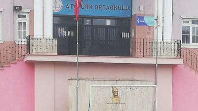 Adını taşıyan okulda Ata'ya büyük saygısızlık! Bu rezaleti nasıl görmediniz