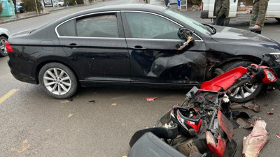 Otomobil ile motosiklet çarpıştı: 2 yaralı (02 Mart 2022)
