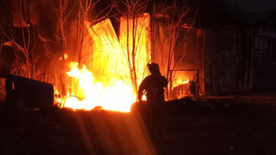 Yağ fabrikası patlaya patlaya yandı