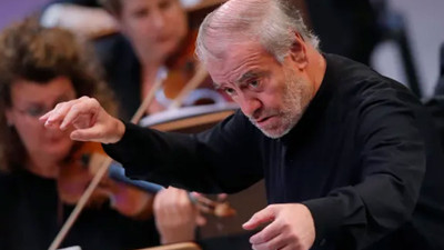 Turhan Çömez Rus Orkestra Şefi'nin neden uzaklaştırıldığını açıkladı