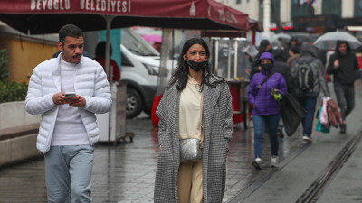 Maske kararının ardından İstiklal Caddesi'nde ilk gün
