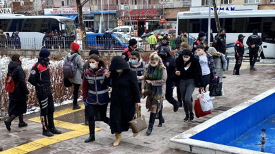 Kırşehir merkezli 18 ilde dolandırıcılara operasyon