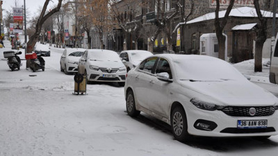 Kars’ta okullara kar tatili