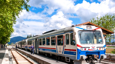 Trenlerde bir yasak kalkarken bir diğeri devam ediyor