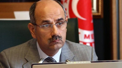 Yağ kuyrukları devam ederken Bakan Kirişçi sahneye çıktı