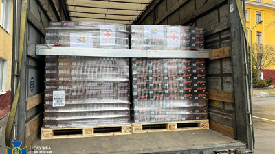 Ukrayna’da savaşı suistimal eden kaçakçılar yakalandı