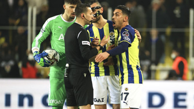 Fenerbahçelileri çıldırtan karar: İrfan Can hakeme ne dedi, neden kırmızı kart gördü