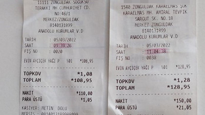 Sahipsiz vatandaşı herkes soyuyor! Aynı markette satılan ayçiçek yağında 1 buçuk saatteki fiyat farkına bakın!