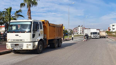 9 yaşındaki Mahra köpekten kaçarken kamyon çarpmıştı. Bu kızın bacağı kesilirse kim hesap verecek