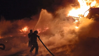 Rusların katil füzesi Jitomir’de petrol rafinerisini vurdu