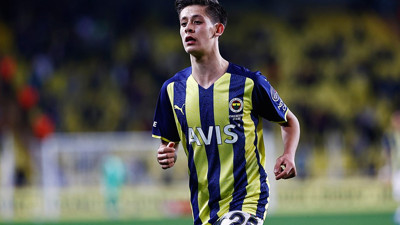 Fenerbahçe Arda'yı kaptırmak istemiyor. Yeni sözleşme imzalıyor