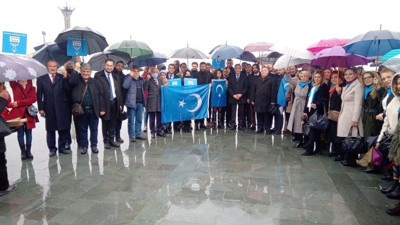 İYİ Parti'den kadınlar gününde anlamlı çağrı