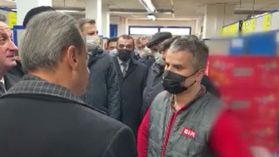 Depoda duran ayçiçek yağlarını görünce Sinop Valisi Erol Karaömeroğlu'ndan BİM çalışanına şok tehdit