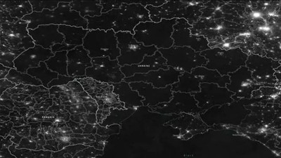 Görüntüler NASA’dan geldi. Bir ülke karanlığa gömüldü