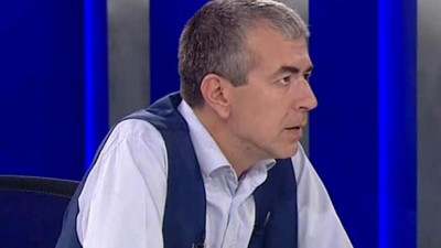 Fantezi yazarı Mehmet Barlas’ın oğlu fena saçmaladı. Doktorların yaptığını hasta bakıcı da yapar!