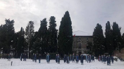 Boğaziçili akademisyenler pes etmiyor! Yağan kara rağmen eylemlerini sürdürüyorlar