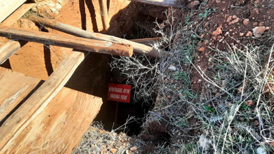 Jandarma fark etti yer yerinden oynadı