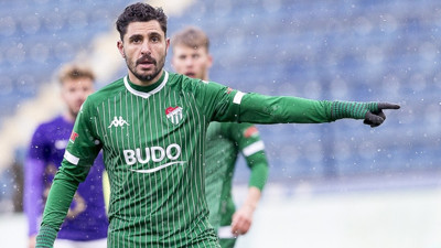 Özer Hurmacı futbolu bıraktı