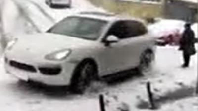 Sarıyer’de yokuştaki kazalar kamerada