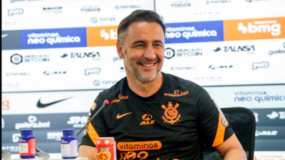 Vitor Pereira'nın kulübü Corinthians Fenerbahçelileri taklit etti