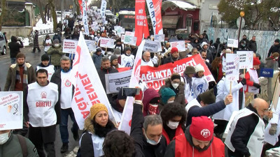 Kadıköy'de Tıp Bayramı yürüyüşü