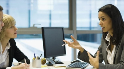 Ruslar bankalara hücum etti