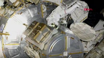Nasa Astronotları uzay yürüyüşüne başladı