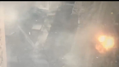 Rus tankı yürüyen sivili top atışıyla vurdu