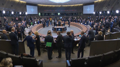 Nato ülkelerinin savunma bakanları toplandı