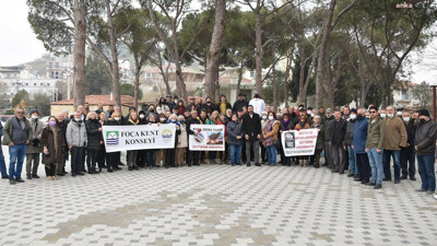 Foça'da 'Zeytinime dokunma' eylemi